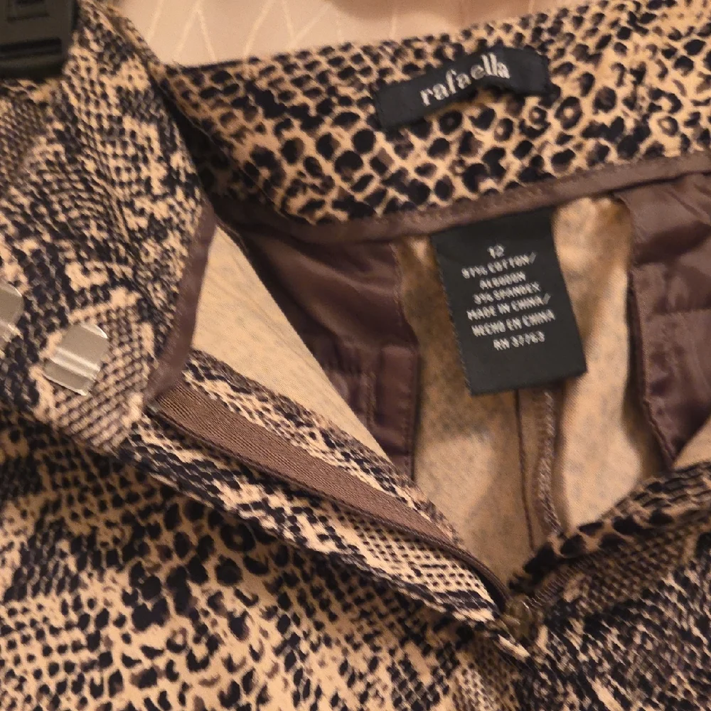 Rafaella Brown and Beige Leopard Print‎ Pants